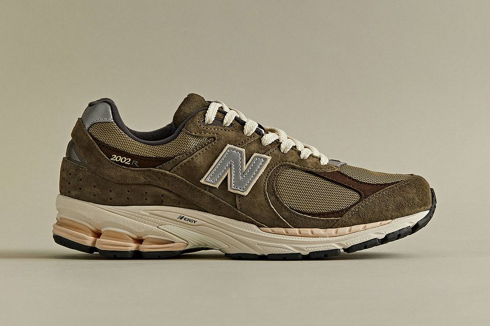 The 13 Best New Balance Sneakers Available to Buy Right Now