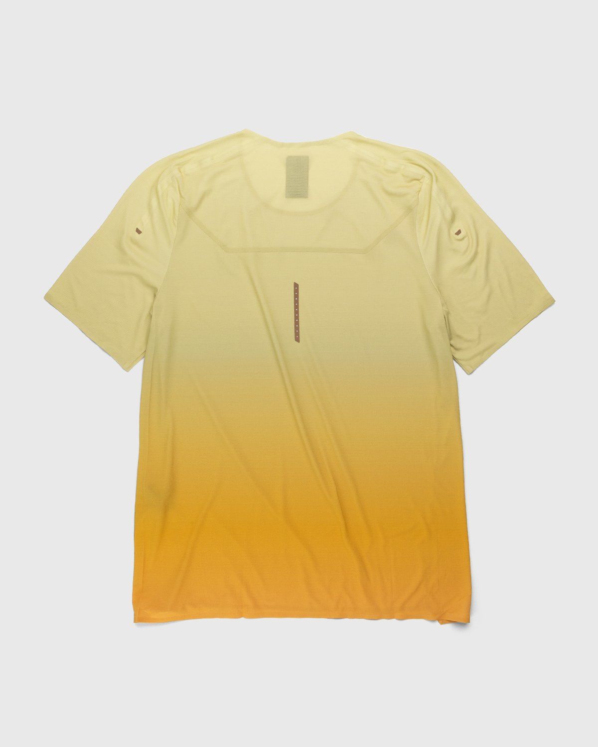 Loewe x On – Women's Performance T-Shirt Gradient Orange - Tops - Orange - Image 2