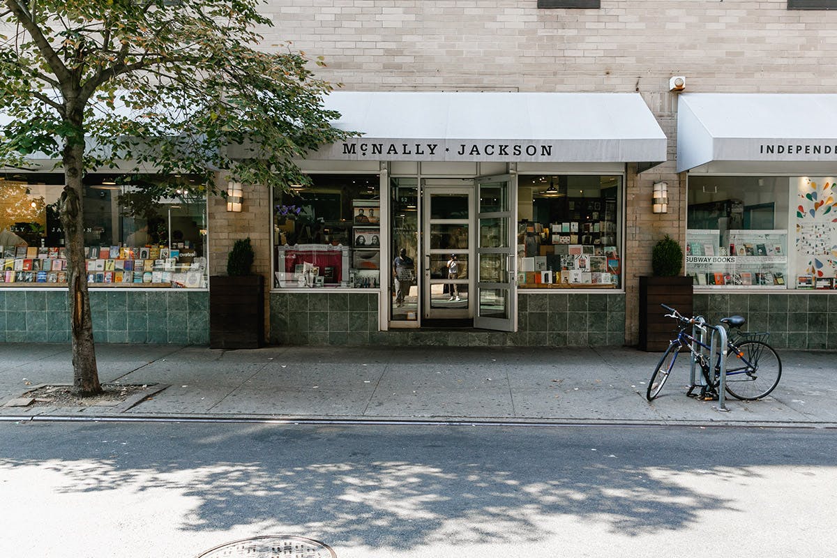 Amex NYC Bookstores McNally Jackson american express platinum art & museums new york
