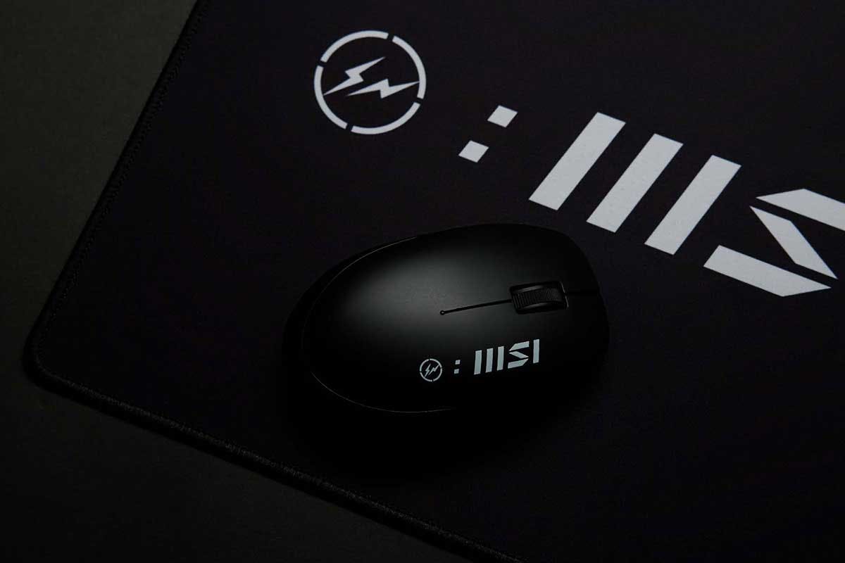 fragment-design-msi-laptop (3)