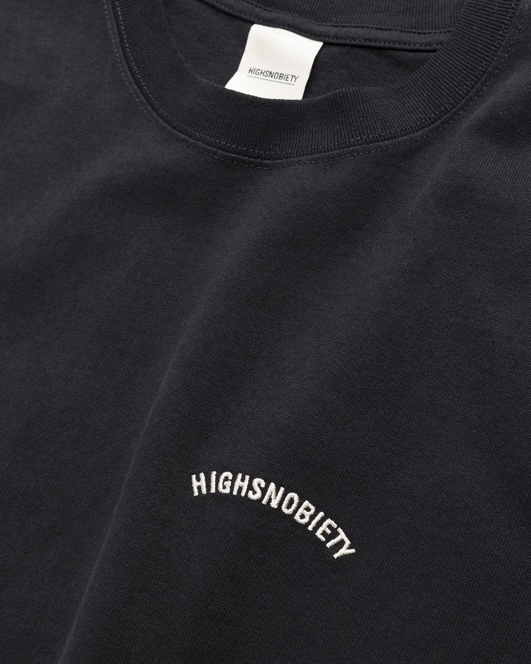 Highsnobiety – Heavy Logo Staples T-Shirt Black - T-shirts - Black - Image 3