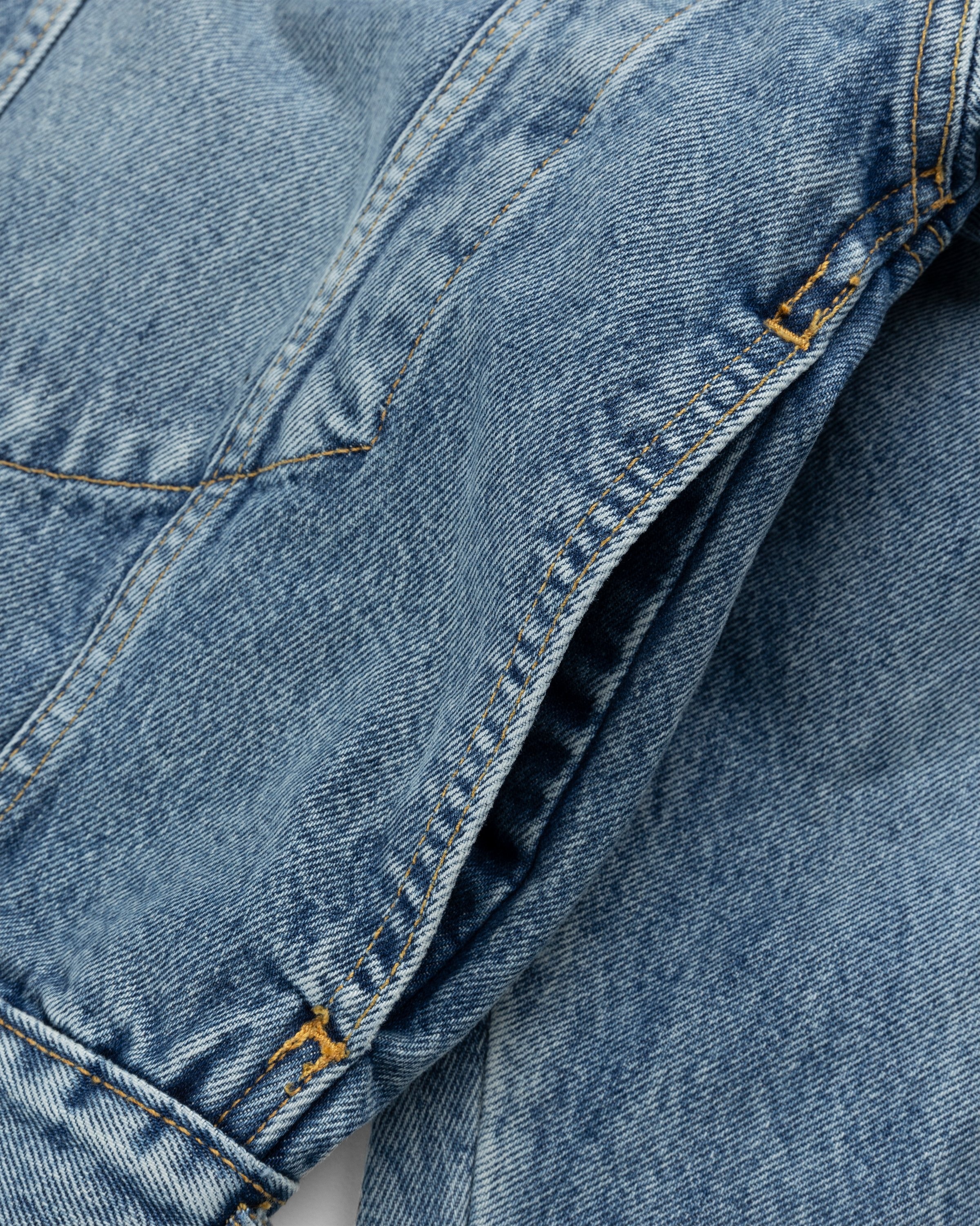 Levi's x AMBUSH – Trucker Jacket Mid Indigo - Outerwear - Blue - Image 5