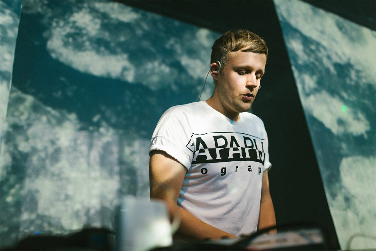 raleigh-ritchie-lonely-summer-napapijri-11