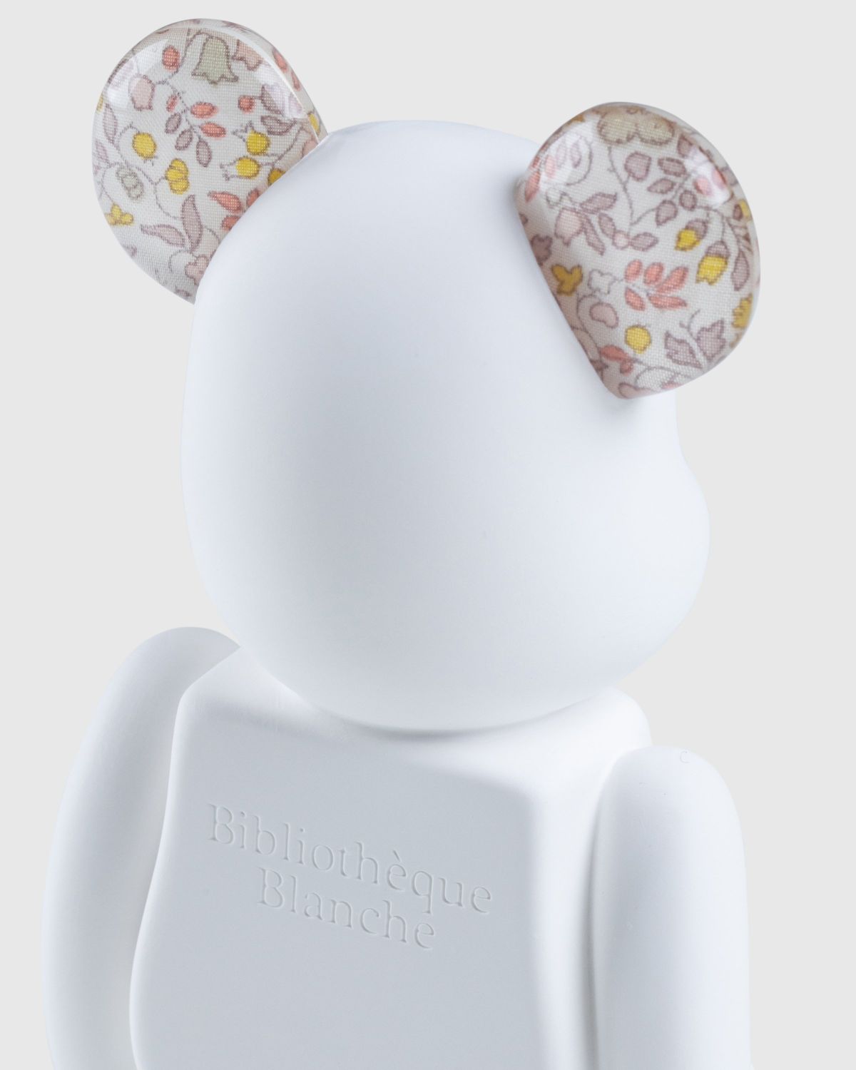 Medicom – Be@rbrick Aroma Ornament No.0 Liberty Fabrics Katie and Millie Natural - Ceramics - Beige - Image 4
