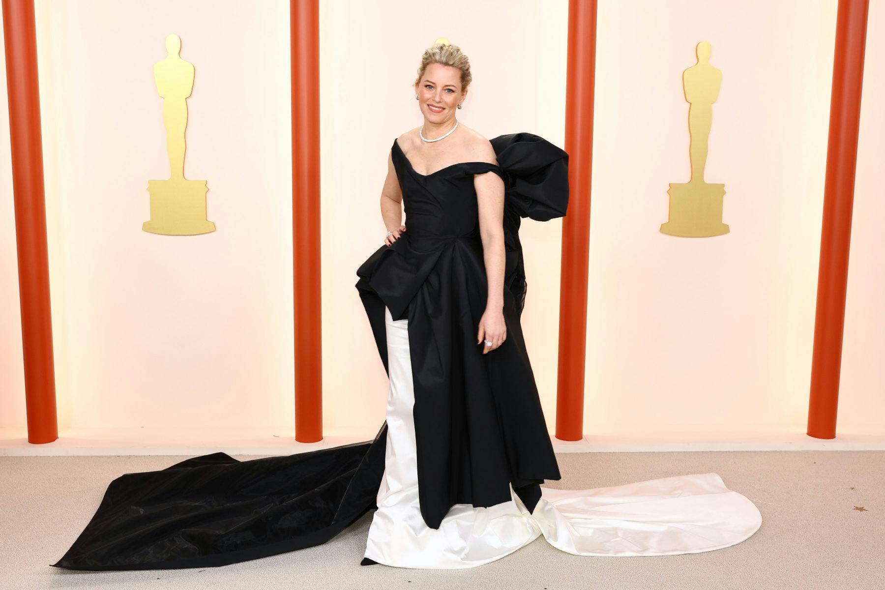 HOLLYWOOD, CALIFORNIA - MARCH 12: Elizabeth Banks attends the 95th Annual Academy Awards on March 12, 2023 in Hollywood, California. (Photo by Arturo Holmes/Getty Images )