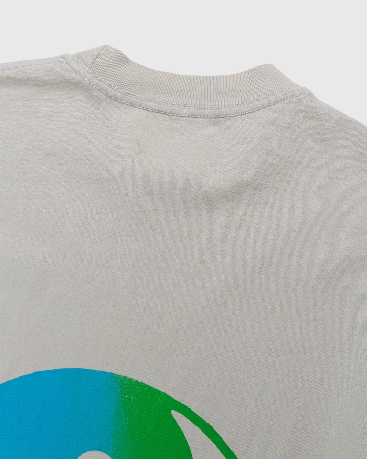 Polite Worldwide – Balance T-Shirt Green - T-shirts - Grey - Image 5