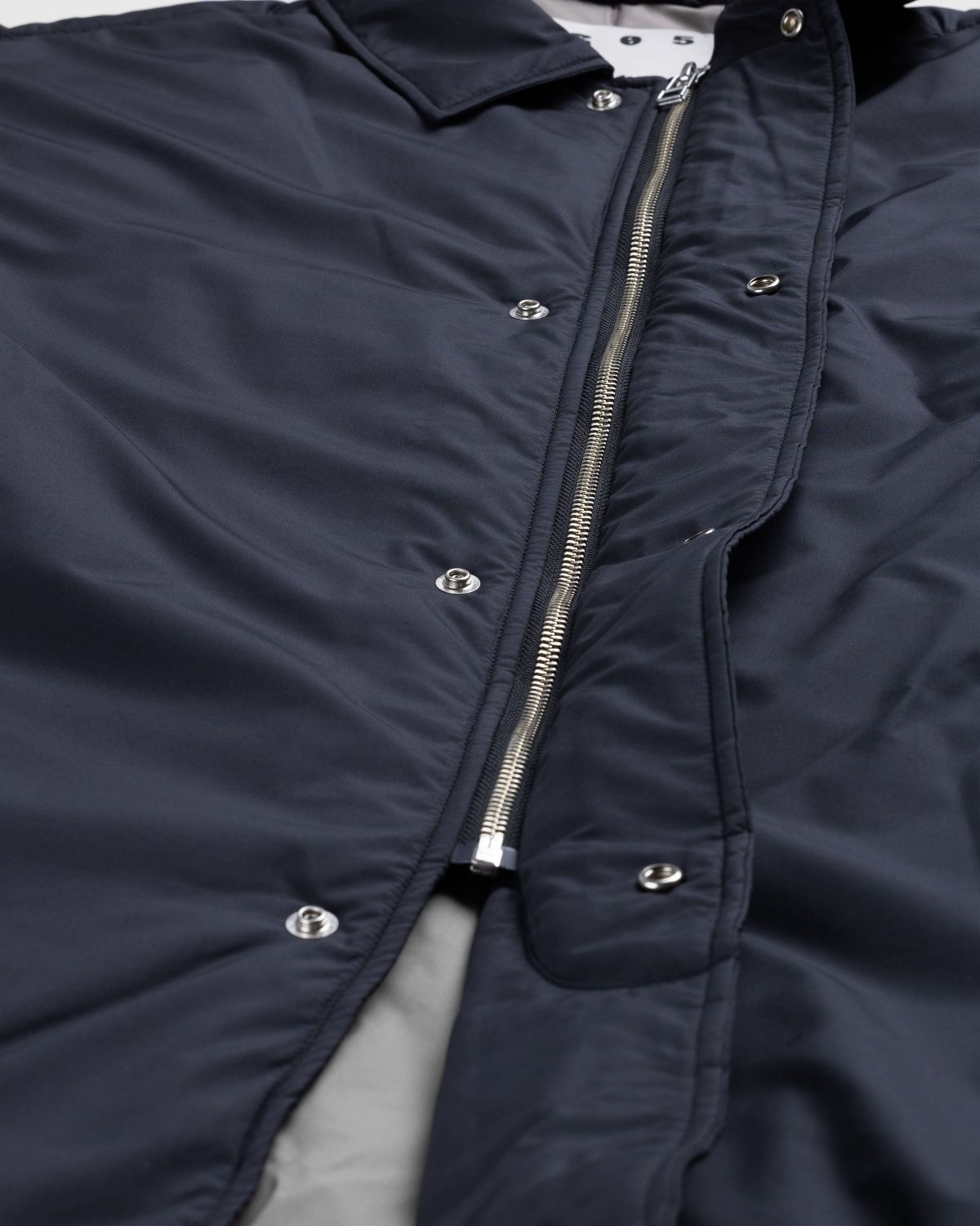 Highsnobiety HS05 – Light Insulated Eco-Poly Trench Coat Black - Outerwear - Black - Image 7