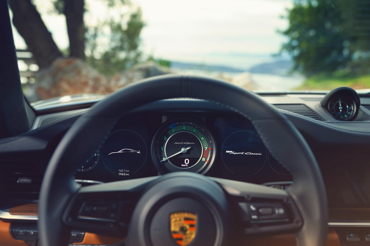porsche-911-sport-classic-2023-sale-price- (25)