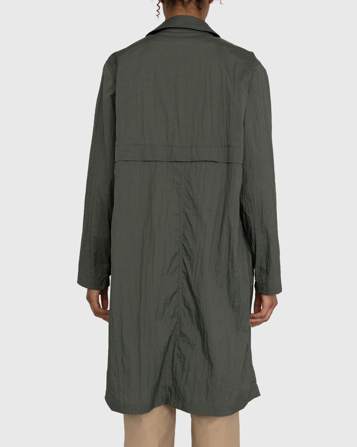 Highsnobiety – Crinkle Nylon Mac Khaki - Trench Coats - Green - Image 4