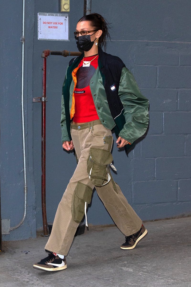 Meditative Other places Robe A Brief Study of Bella Hadid's Sneaker Game