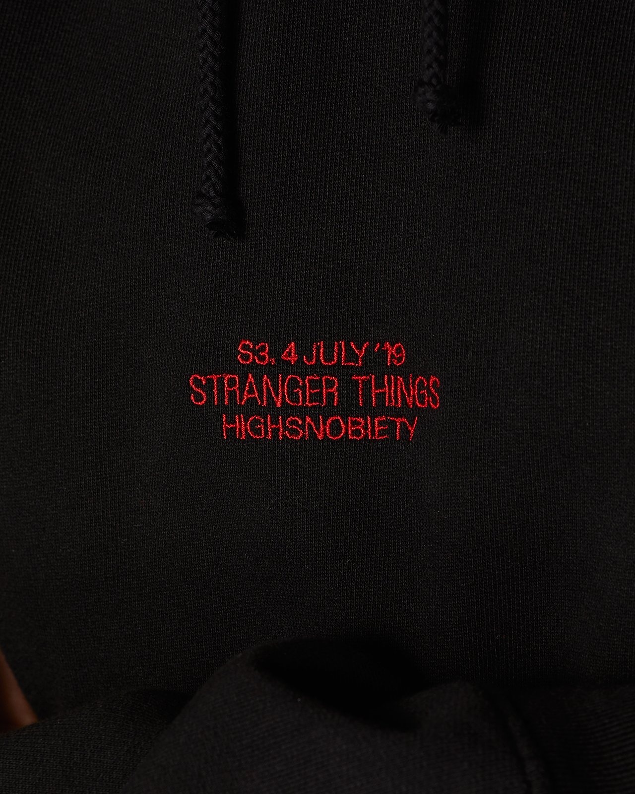 Highsnobiety – Stranger Things Logo Hoodie Black - Hoodies - Black - Image 4