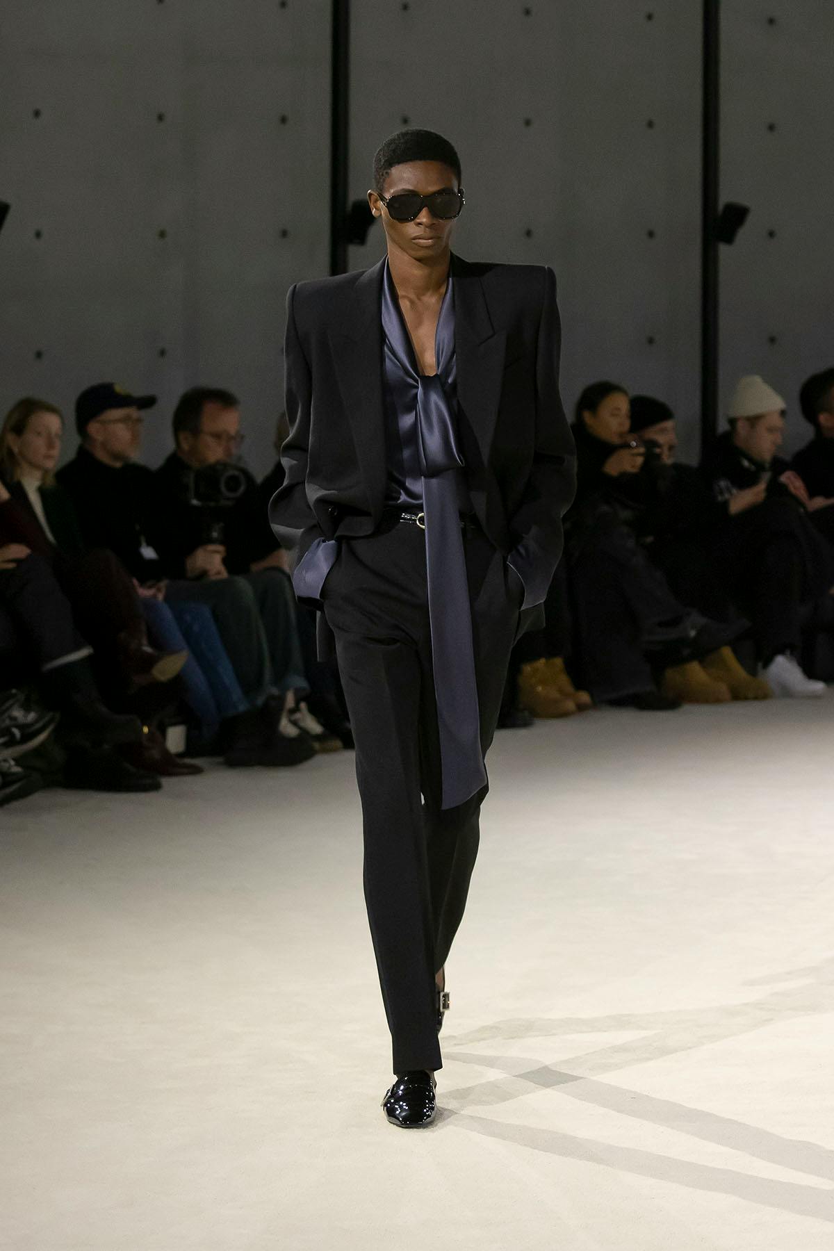saint-laurent-fall-2023-menswear-23