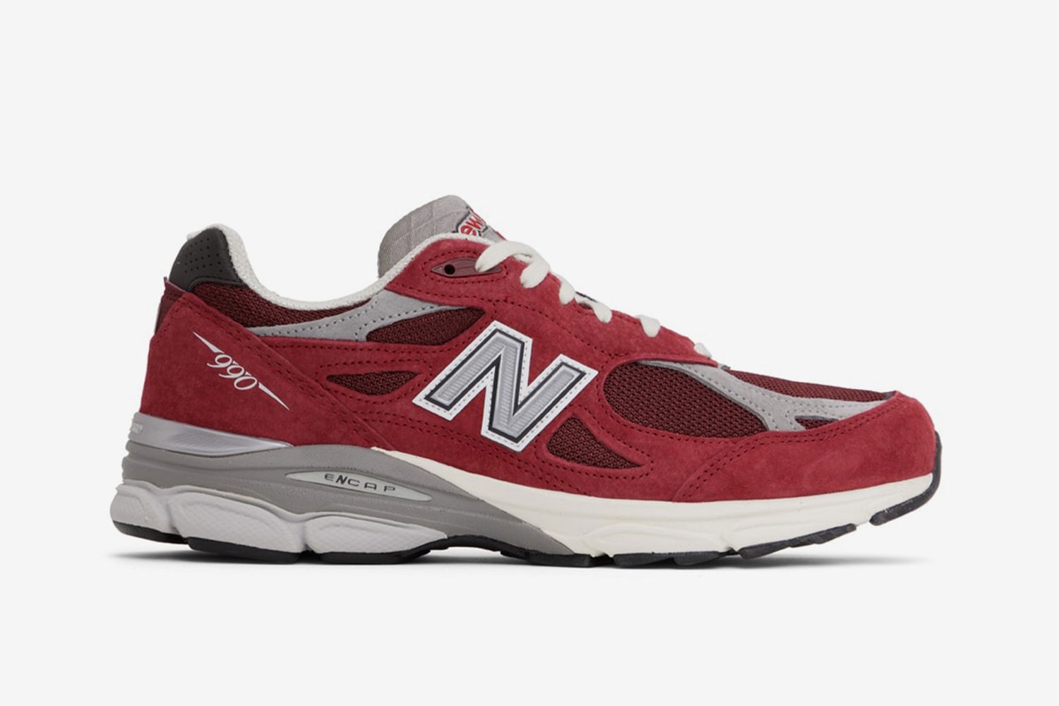 The 14 Best New Balance Sneakers Available to Buy Right Now