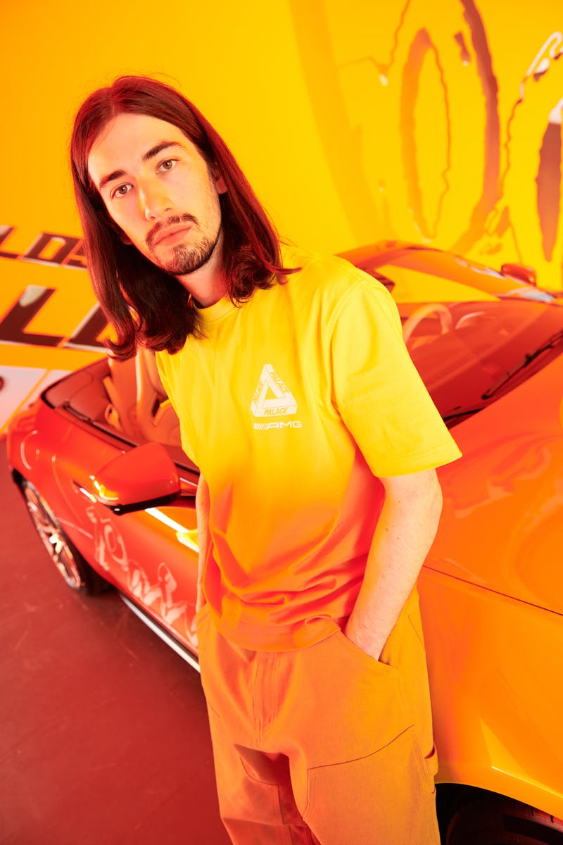 palace-skateboards-mercedes-amg-ss22-collab-cars (8)