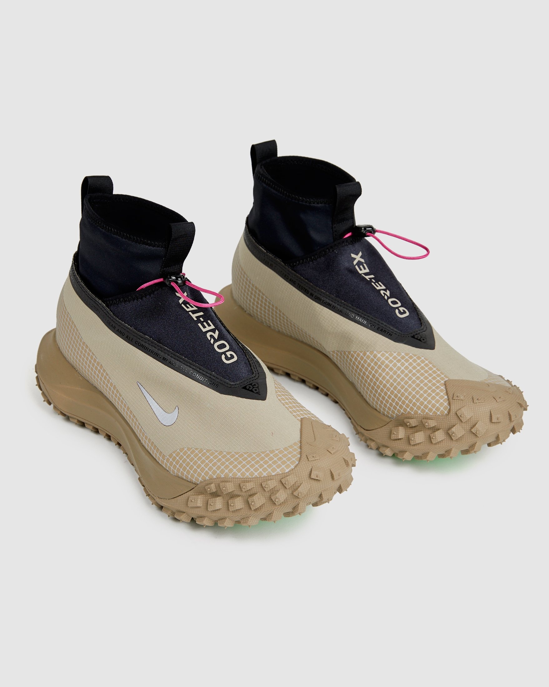 Nike ACG – Gore-Tex Mountain Fly Khaki - Sneakers - Beige - Image 2