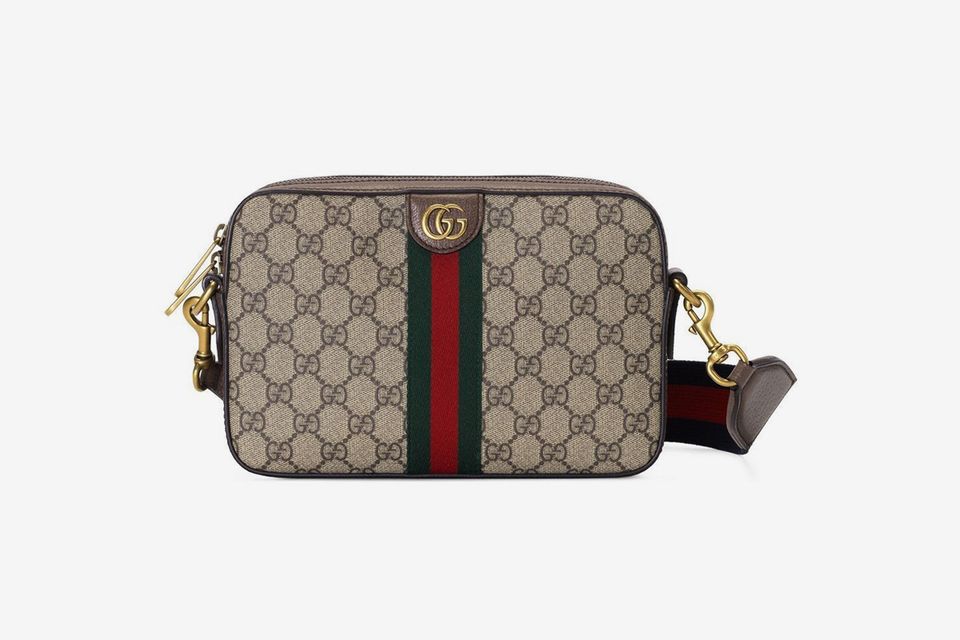 10 of the Best Shoulder Bags to Wear in 2022