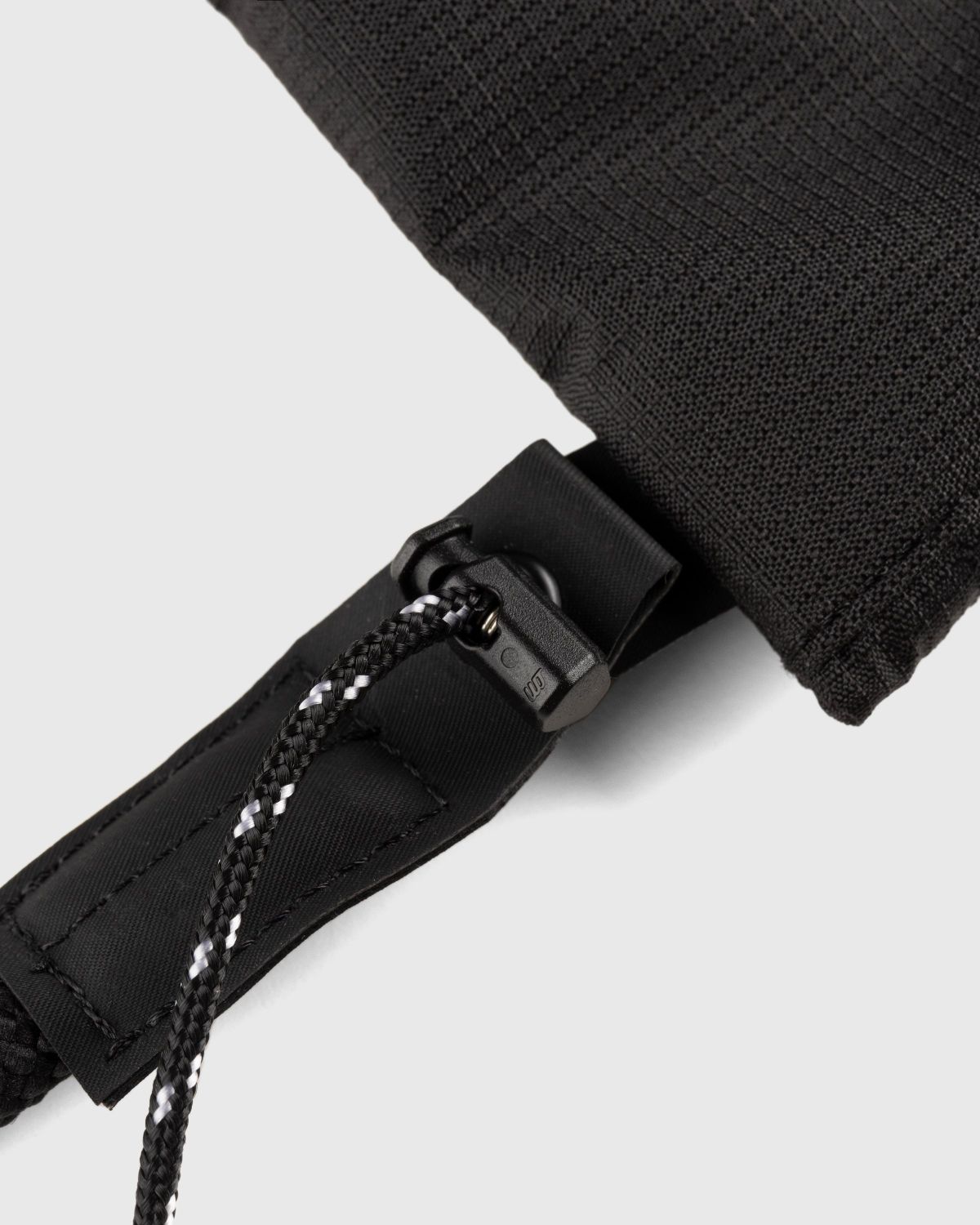 Gramicci – Climbing Chalk Bag Black - Shoulder Bags - Black - Image 4