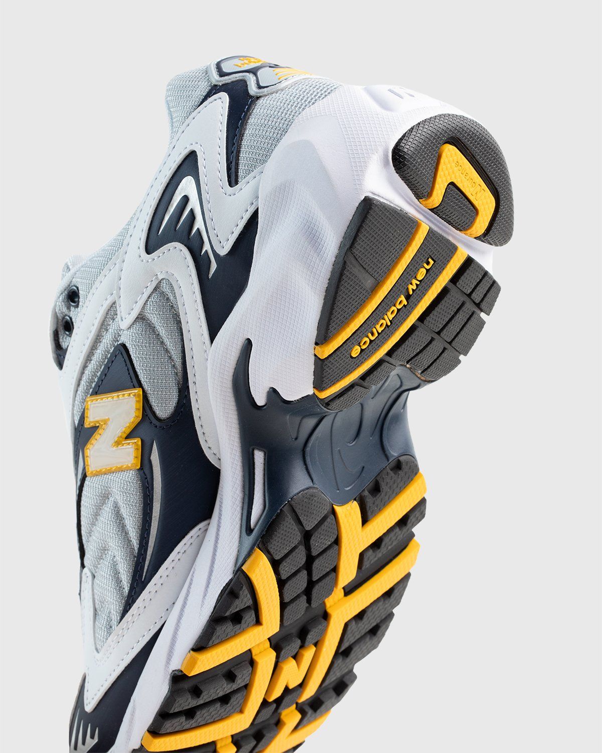 New Balance – ML725A White Navy - Sneakers - White - Image 5