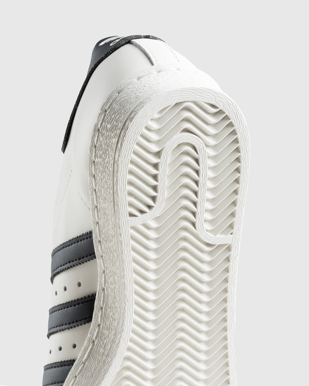 Adidas – Superstar 82 White/Black - Sneakers - White - Image 6