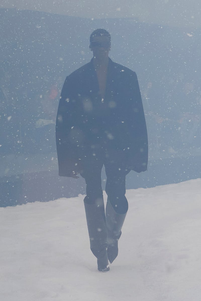 balenciaga-fw22-collection-runway-show-21