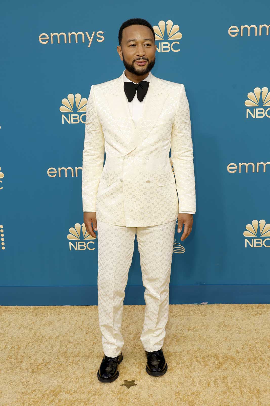 emmys-2022-best-dressed-outfits-red-carpet-190