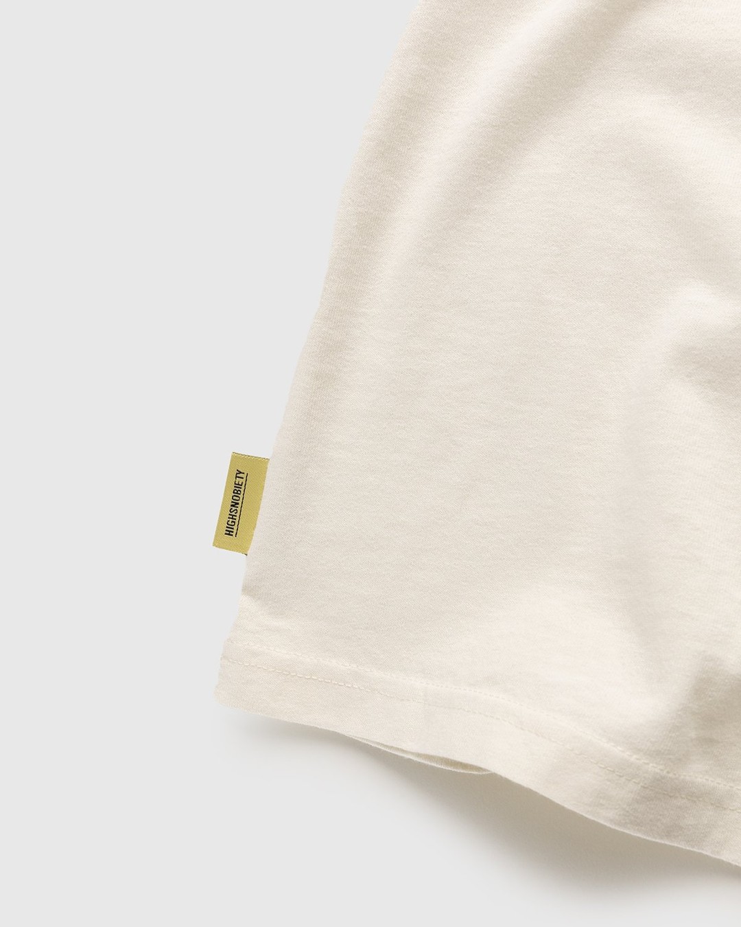 Highsnobiety – HIGHArt Longsleeve White - Longsleeves - White - Image 4