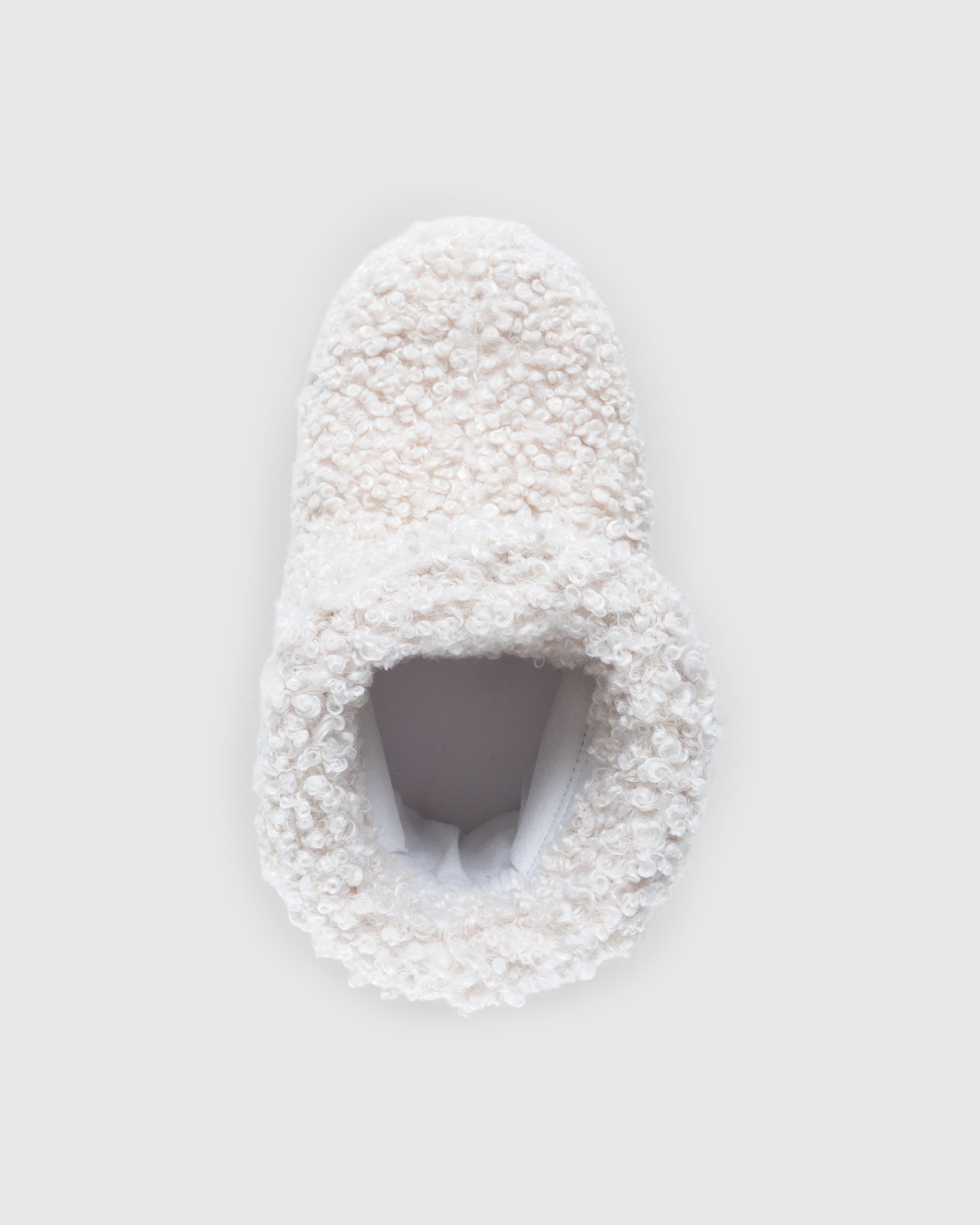 Moon Boot – Icon Low Faux Curly Boots Cream - Boots - White - Image 5
