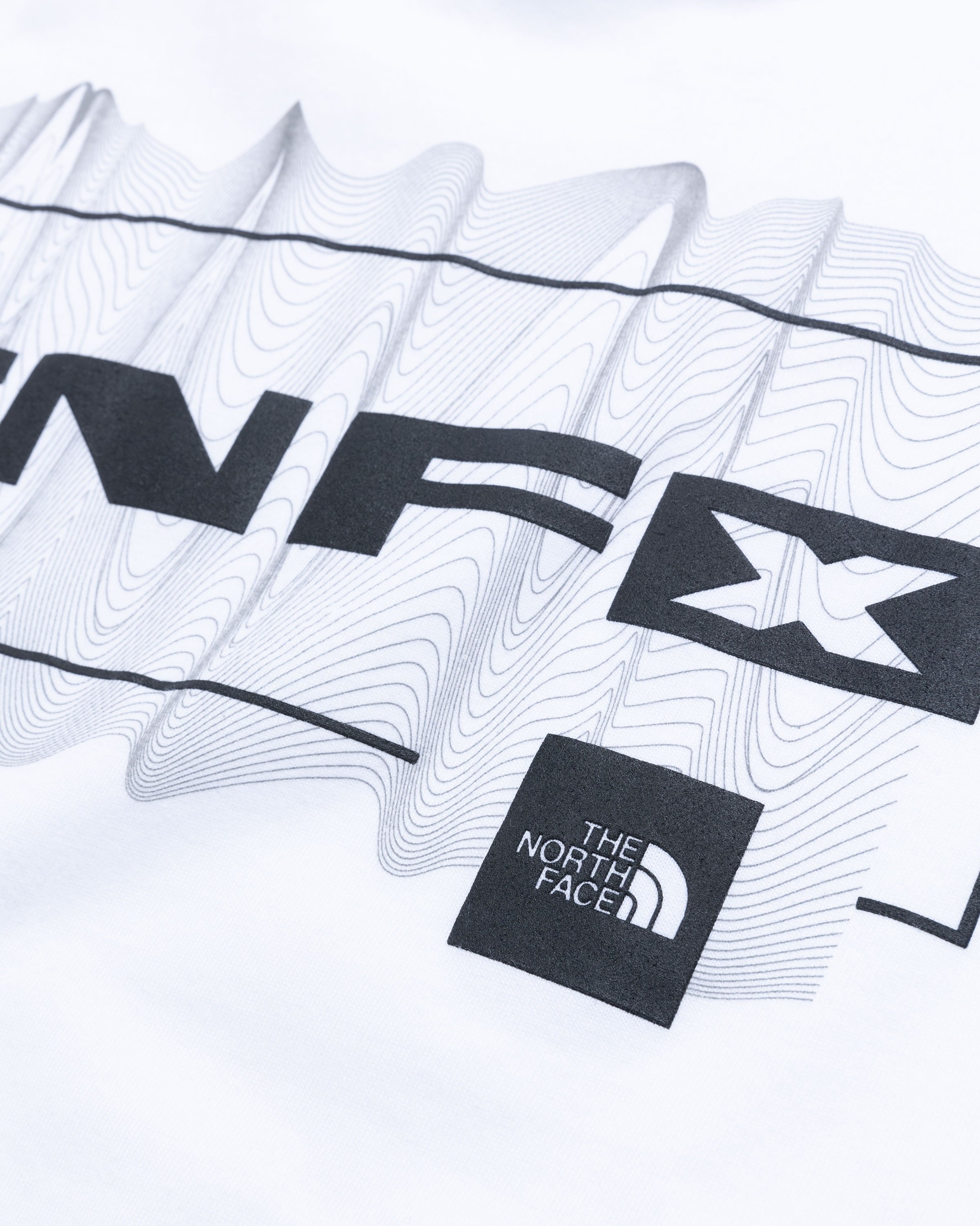 The North Face – Coordinates T-Shirt TNF White/TNF Black - T-shirts - White - Image 4