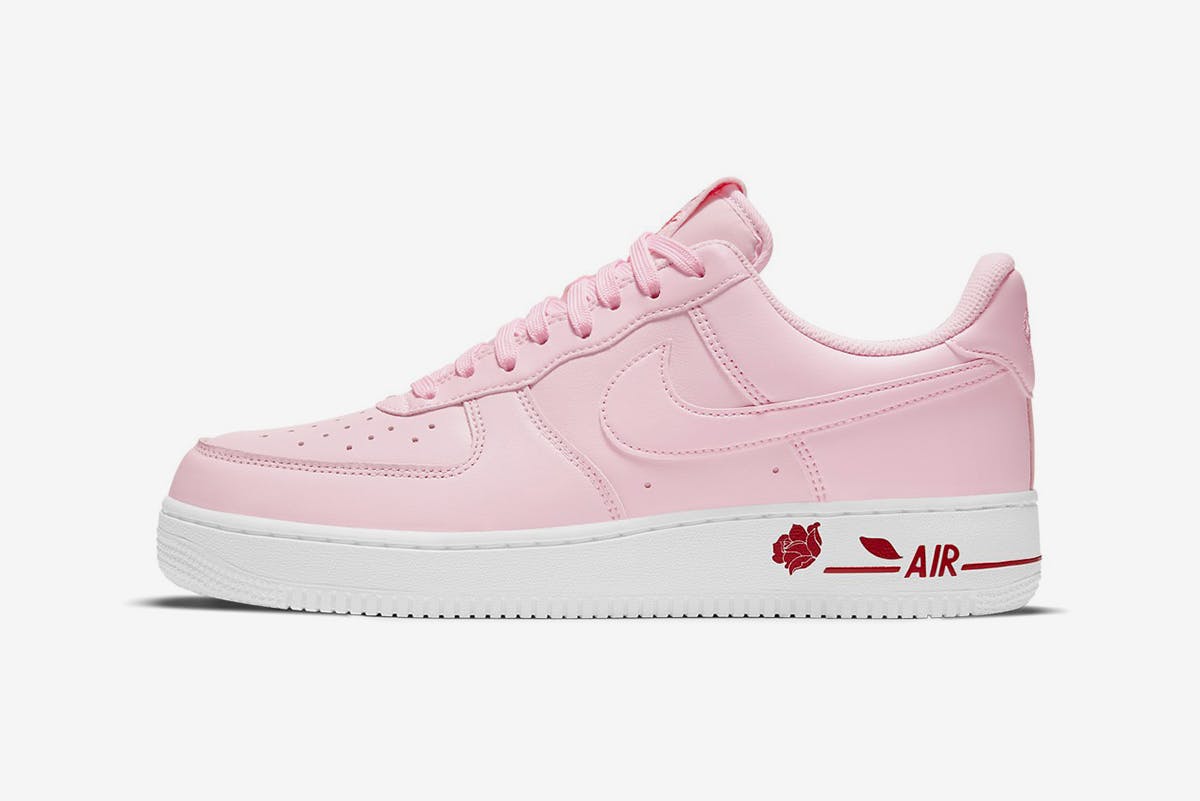 daily-sneaker-news-1-02-18-2021-01