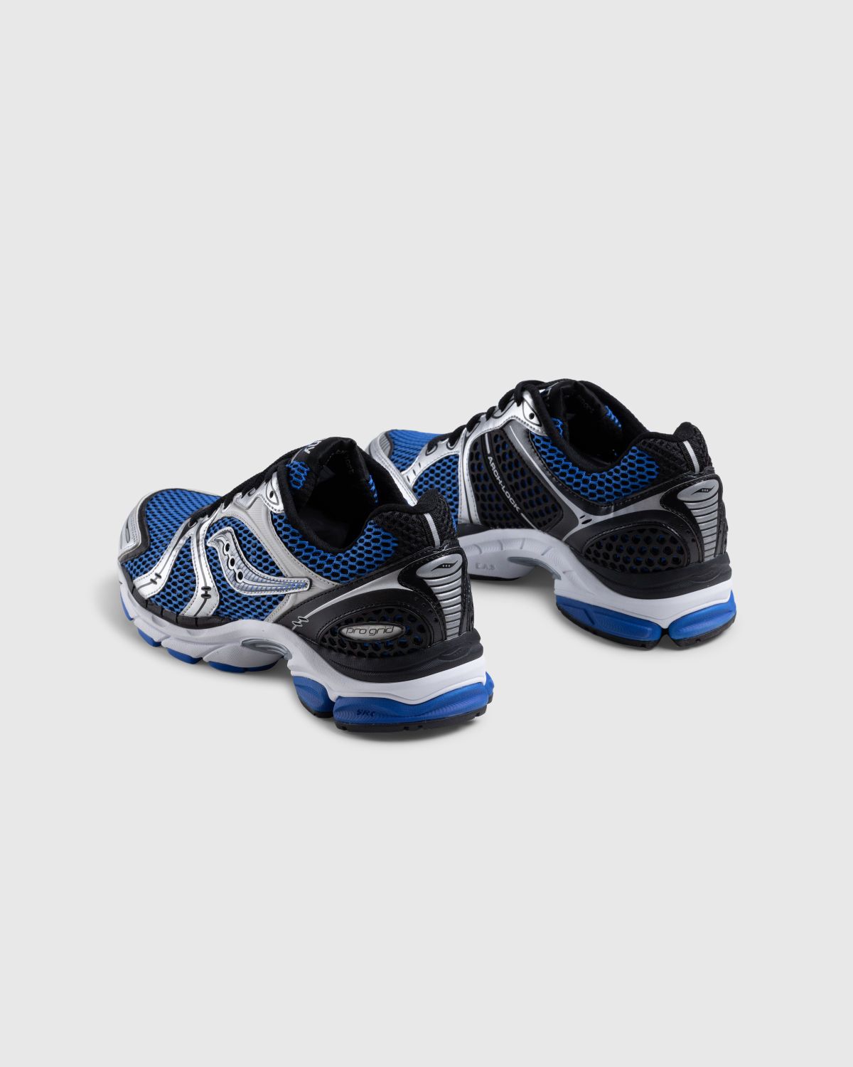 Saucony – ProGrid Triumph 4 Blue/Silver | Highsnobiety Shop