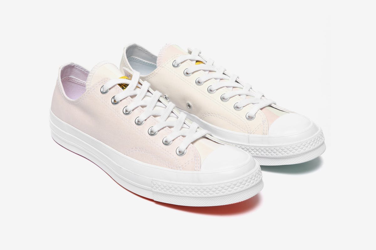 ウンマーケ CONVERSE チャイナタウンコンバースの通販 by でっぱまん 