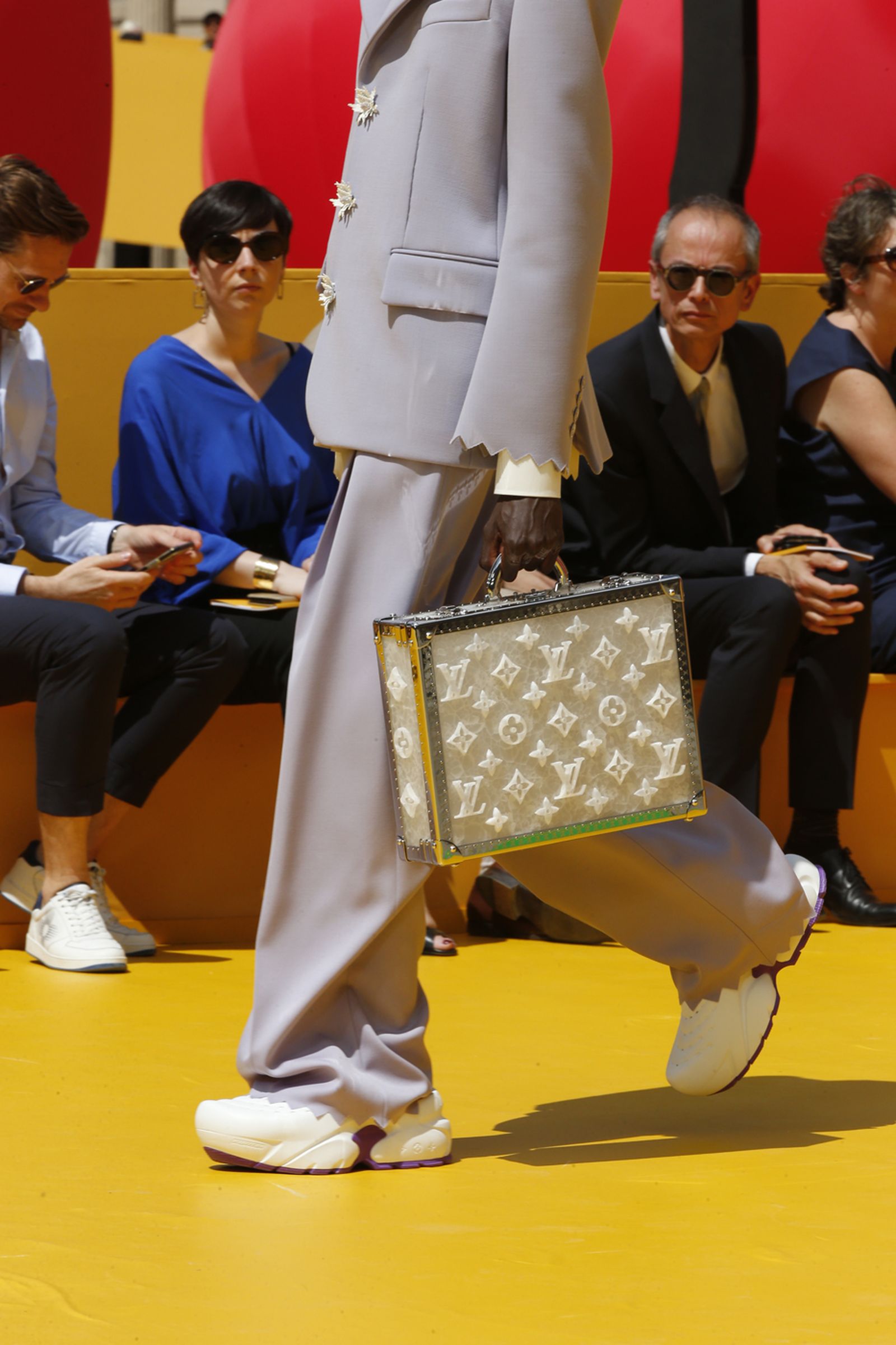 louis-vuitton-ss23-collection-runway-bags-shoes (1)