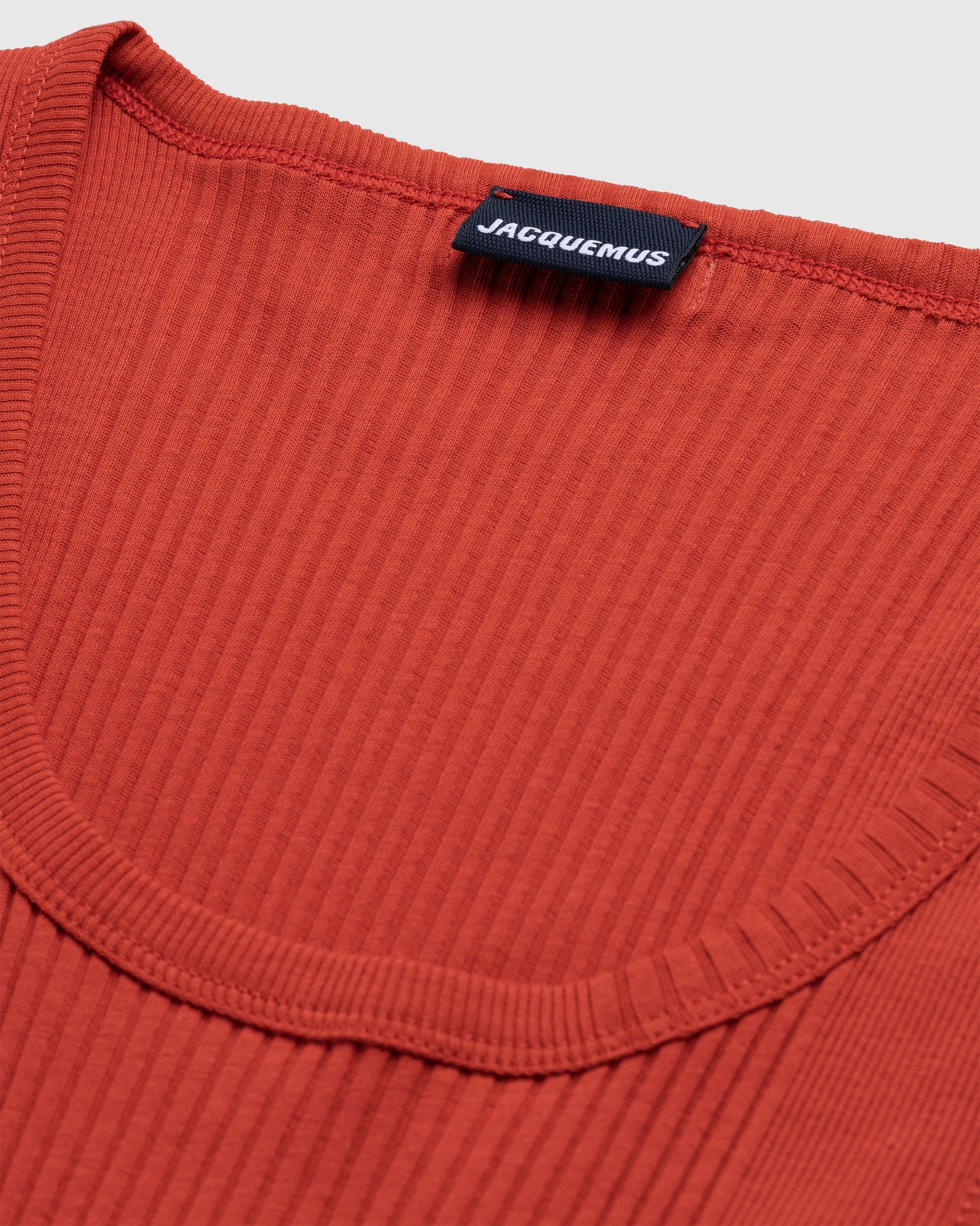 JACQUEMUS – Le Débardeur Caraco Red - Tank Tops - RED - Image 5