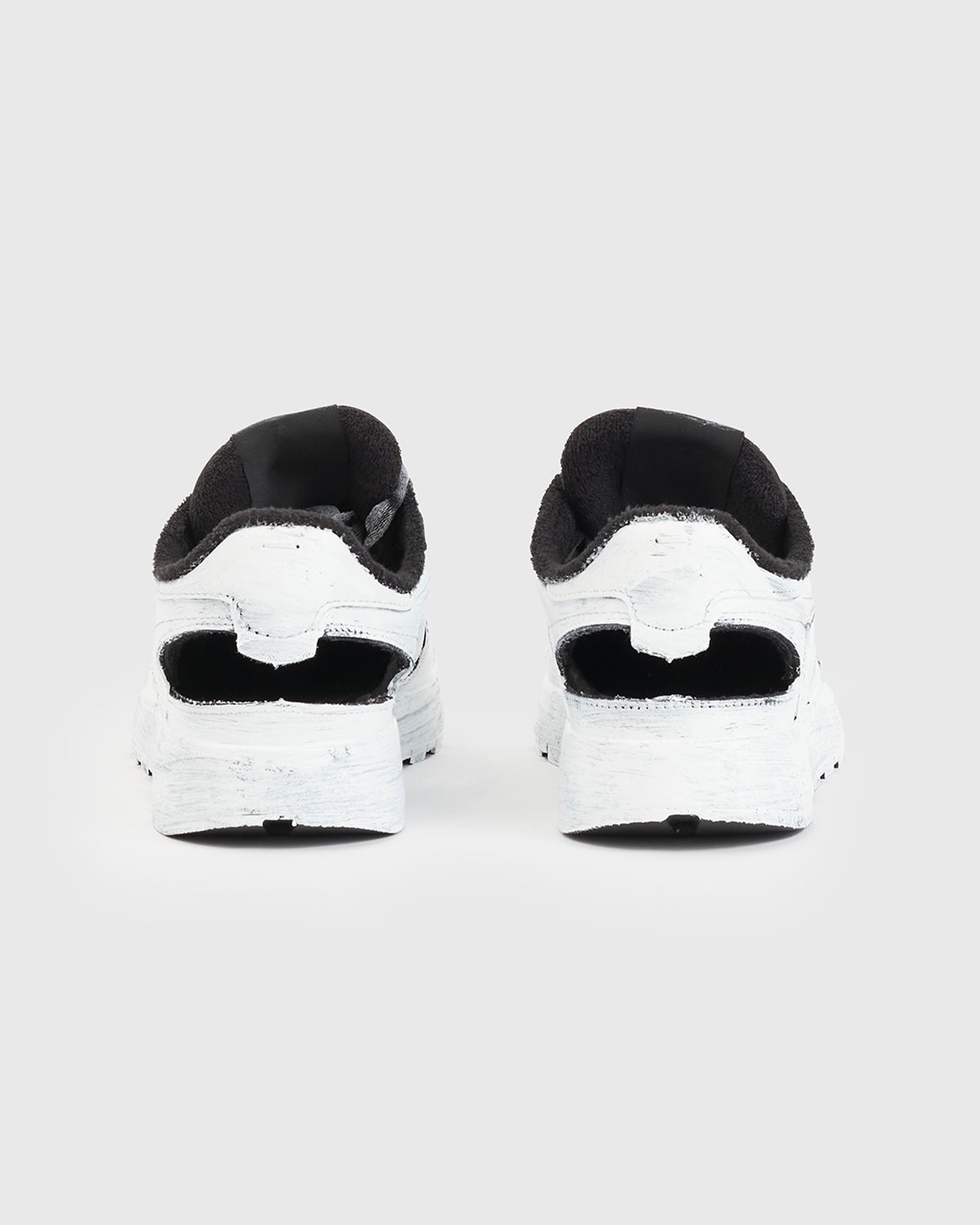 maison margiela x reebok classic leather tabi white