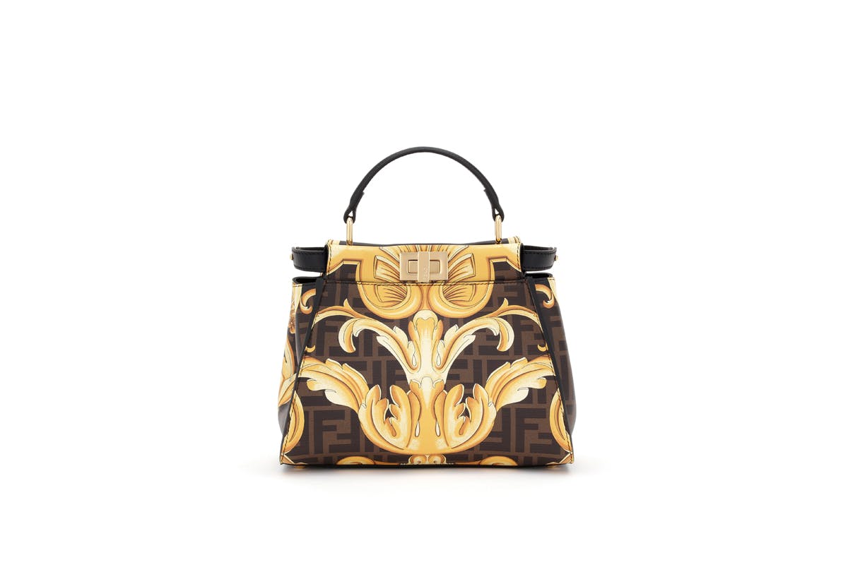 Introducir 87+ imagen versace fendi collab release date - Ecover.mx