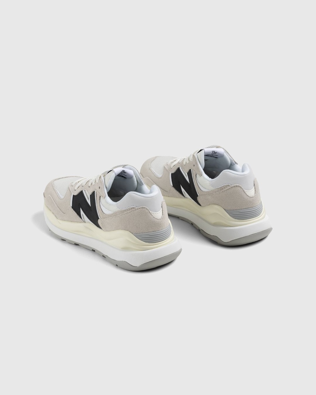 New Balance – M5740CBC Sea Salt - Sneakers - Grey - Image 4