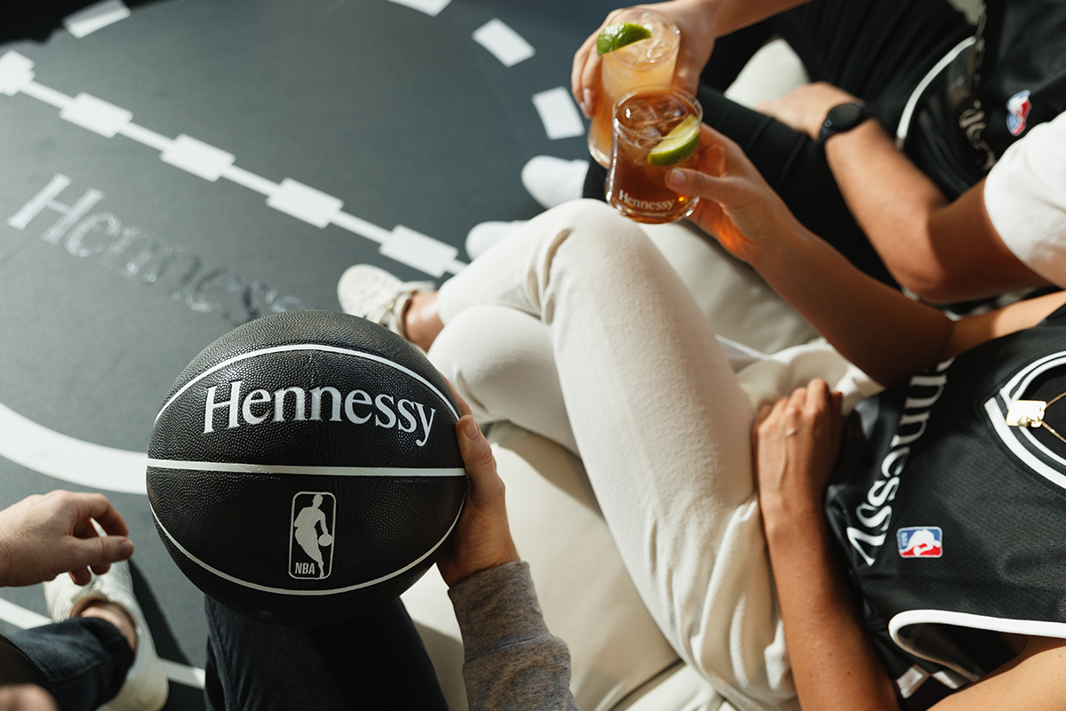Hennessy-02