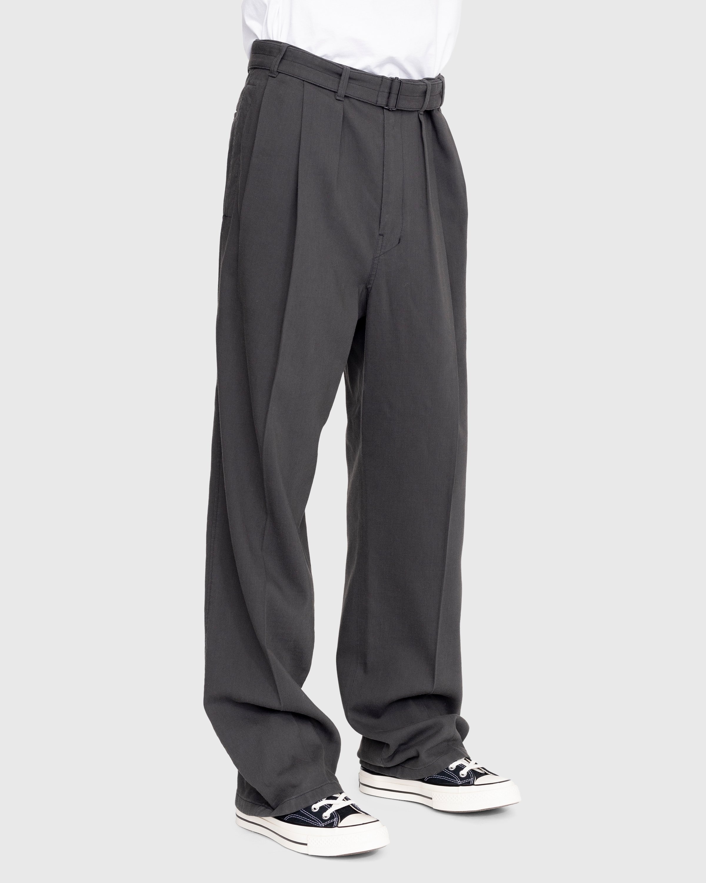 Lemaire – Loose Pleated Pants Grey - Pants - Brown - Image 5