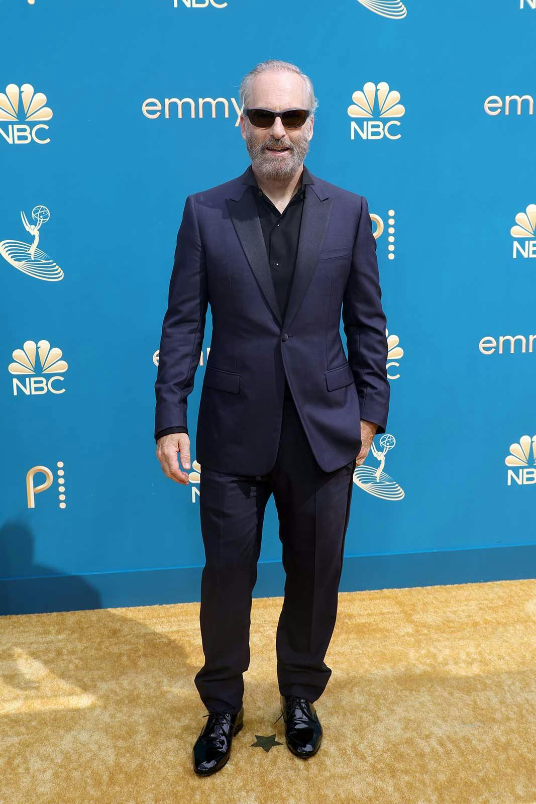 emmys-2022-best-dressed-outfits-red-carpet-021