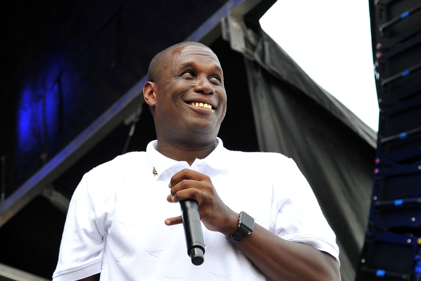 Jay Electronica performing