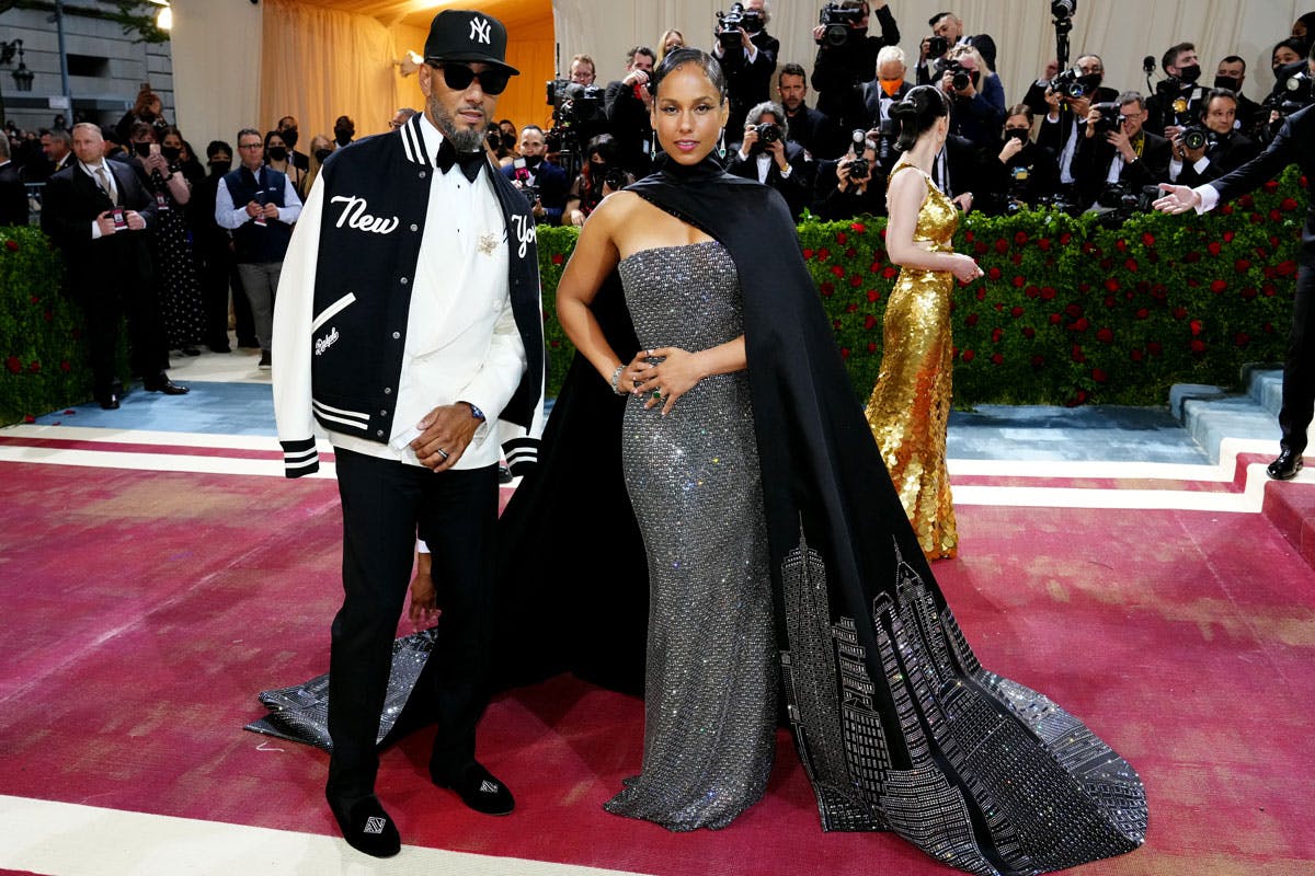 met-gala-2022-best-dressed-outfits-red-carpet-123
