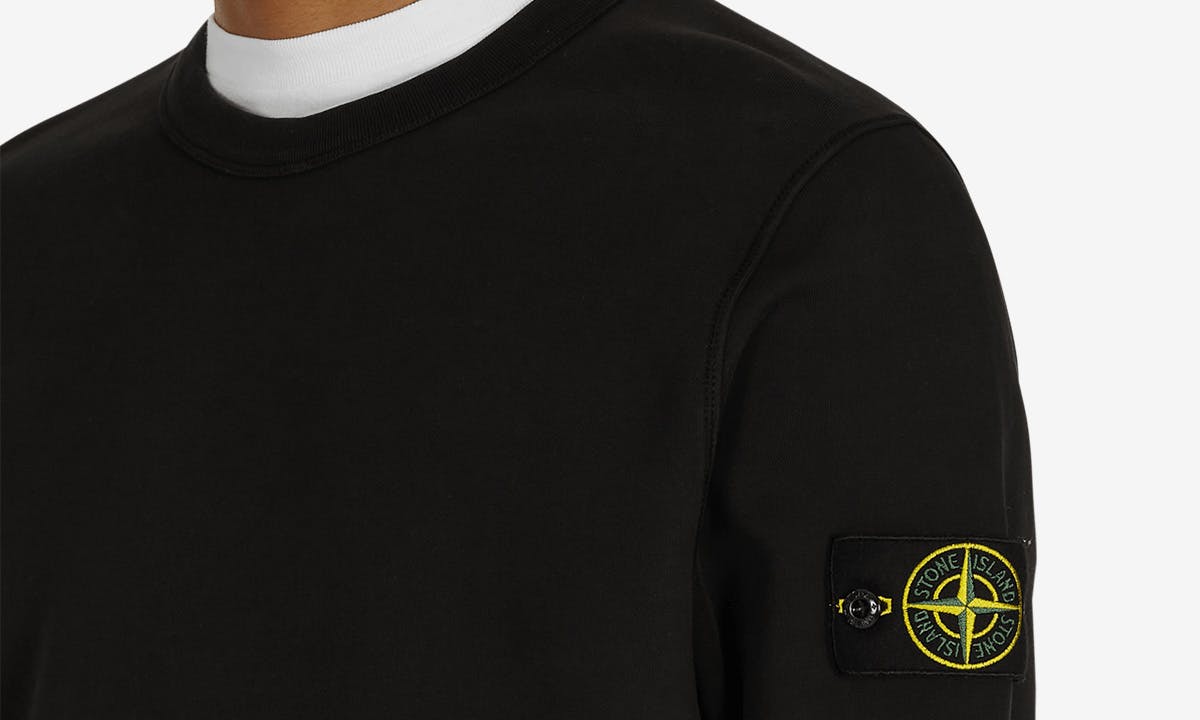 Стоник это. Регбийка Stone Island. Тишка Stone Island. Батник стон Исланд. Стон Исланд 2021.