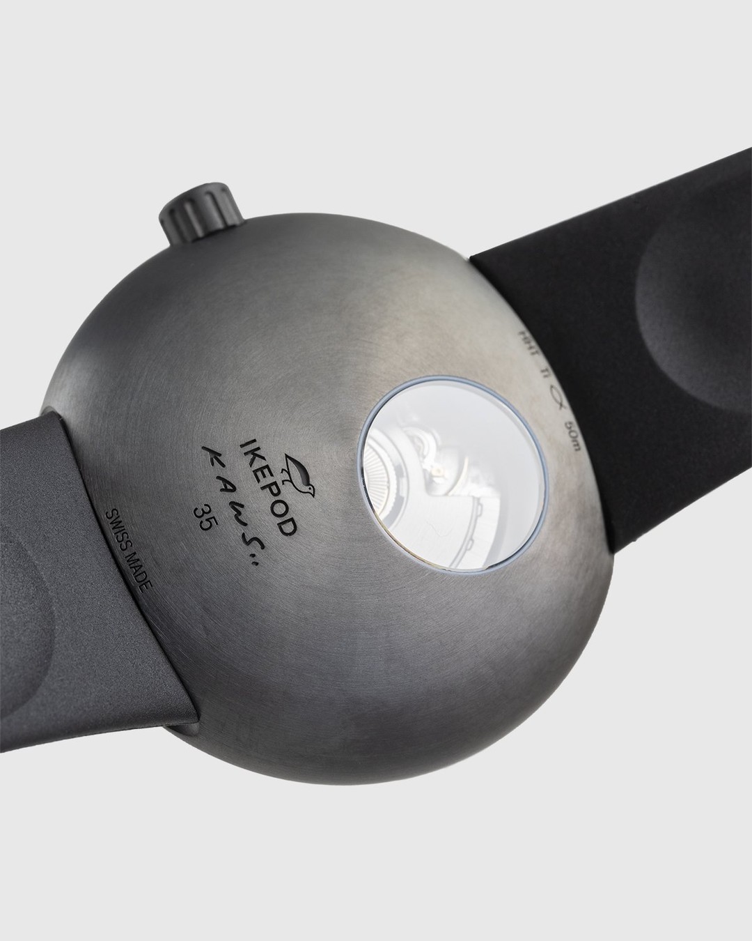 KAWS x Ikepod Horizon – Complete Set (2012 NOS) - Watches - Black - Image 8