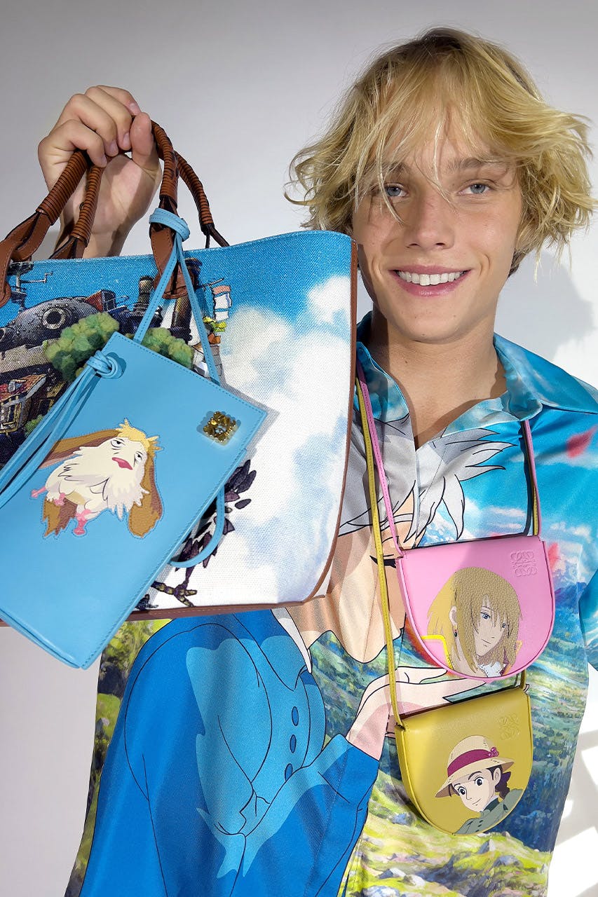 loewe-howls-moving-castle-studio-ghibli-new-001_0015_LOEWE_SS23_JT_HMC_CAMPAIGN_RGB_CROPPED_4X5_7
