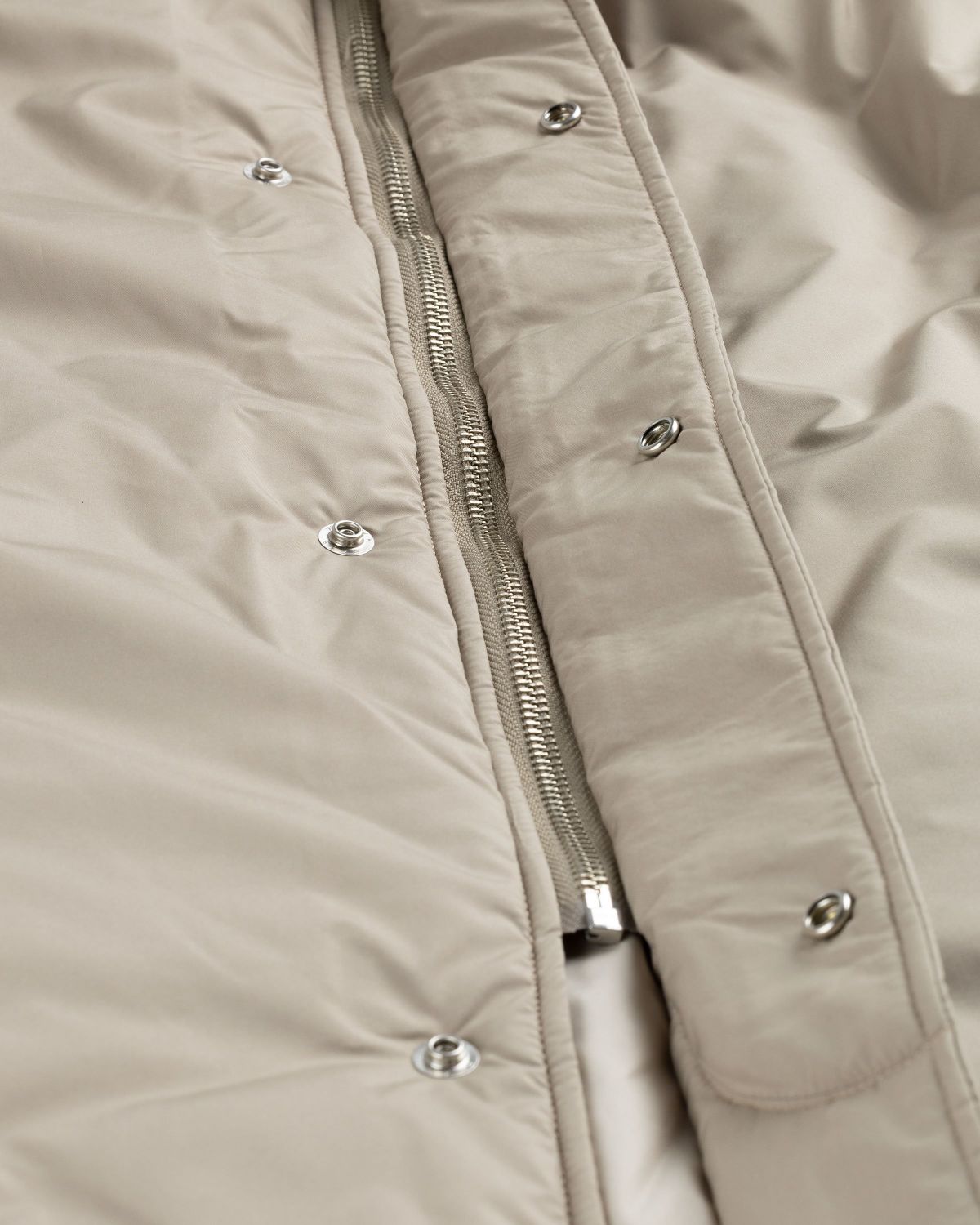 Highsnobiety HS05 – Light Insulated Eco-Poly Trench Coat Beige - Outerwear - Beige - Image 7
