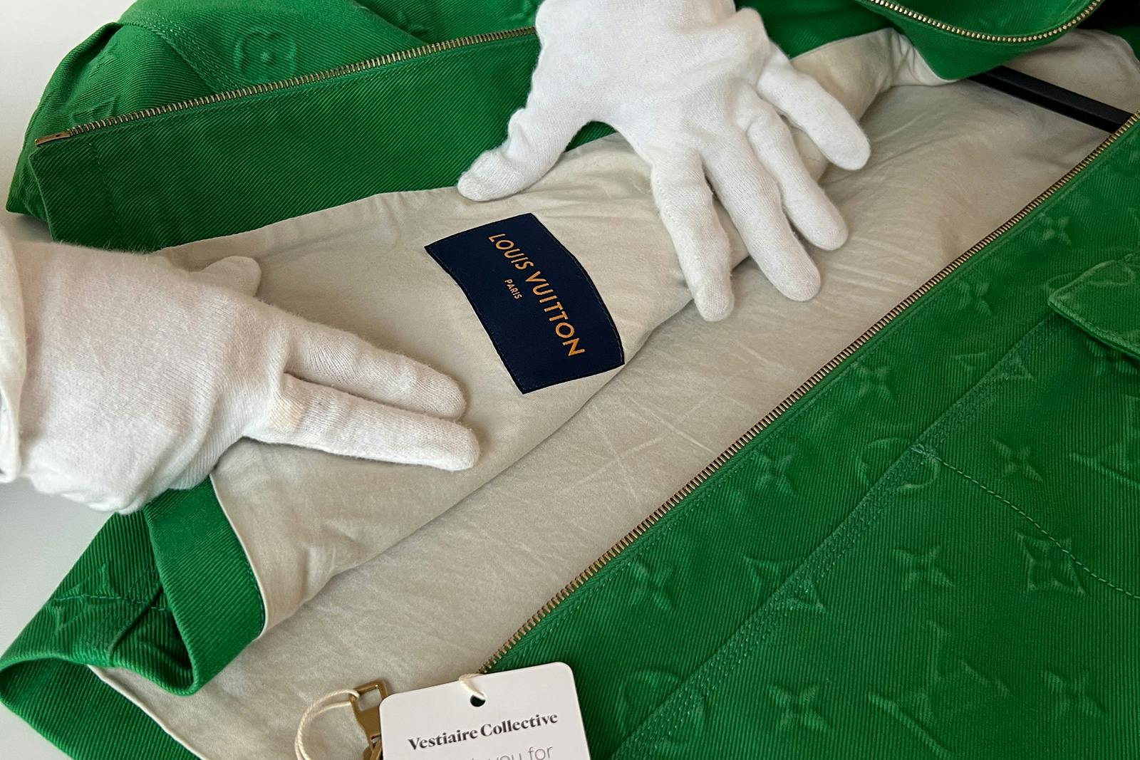 inside-vestiaire-collectives-highly-confidential-authentication-hub-08