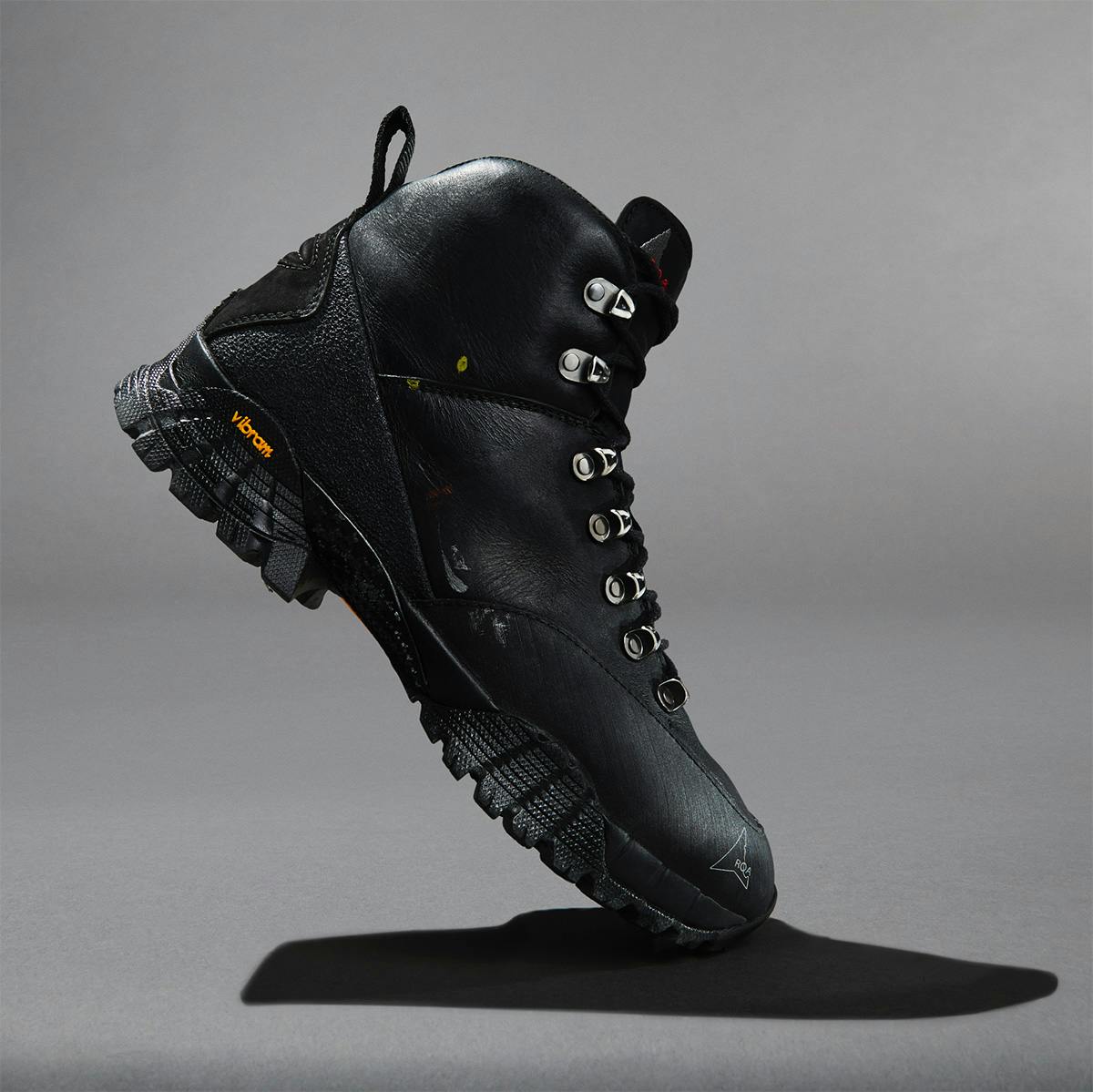 05tested-5-trekking-boots-find-best-outdoors-style-