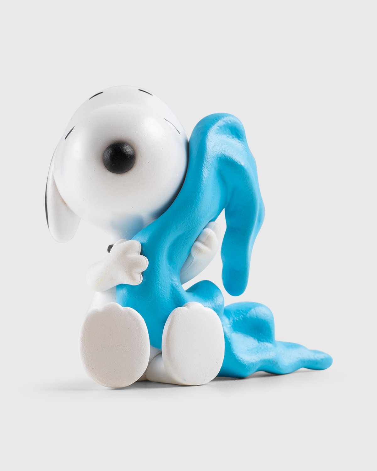 Medicom – UDF Peanuts Series 12 Snoopy With Linus Blanket Multi - Arts & Collectibles - Multi - Image 1