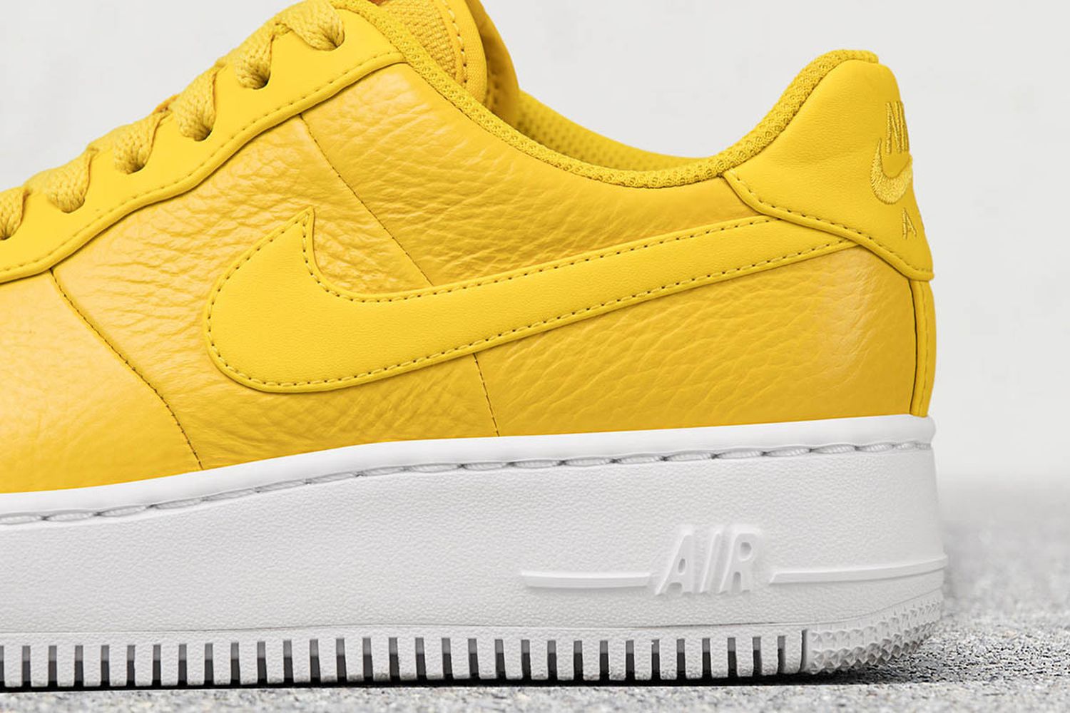 Air Force 1 Upstep PRM Low 'Bread & Butter'