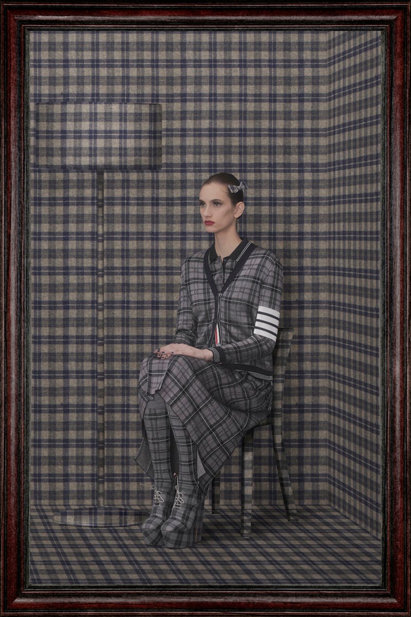 thom-browne-fall-winter-2022-tartan-fabric (11)
